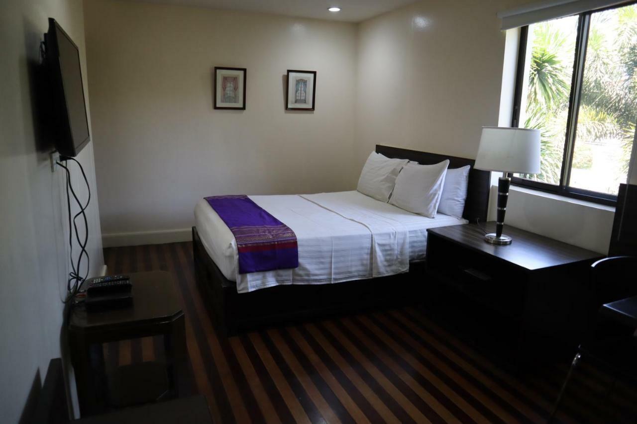 Domicilio Lorenzo Davao Экстерьер фото