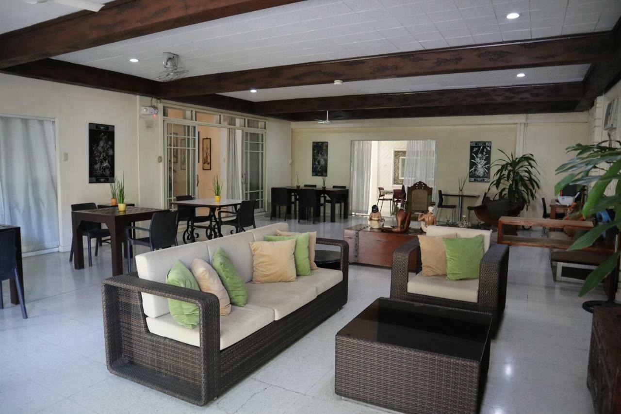 Domicilio Lorenzo Davao Экстерьер фото