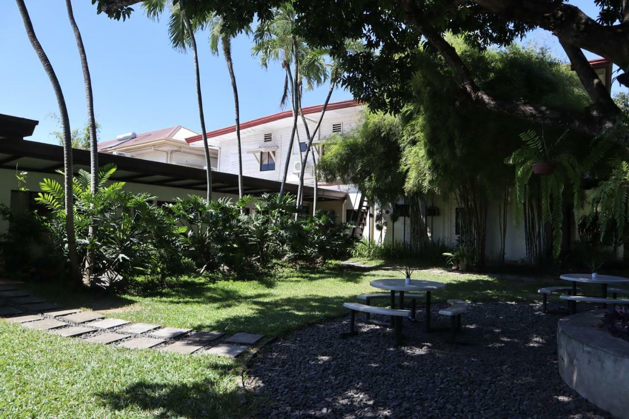 Domicilio Lorenzo Davao Экстерьер фото